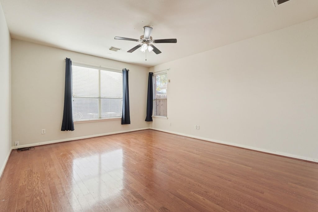 29650 Legends Green Drive - Photo 10