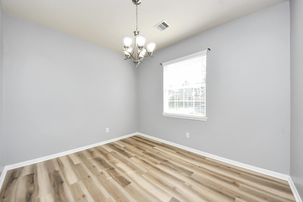 1923 Nentwich Lane - Photo 8