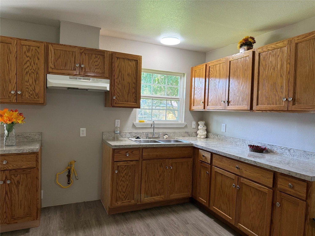 1415 Regal Street - Photo 3