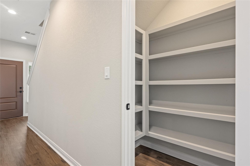 14010 Longstreet Road - Photo 21