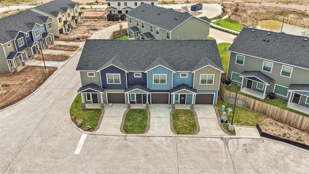 14010 Longstreet Road - Photo 0