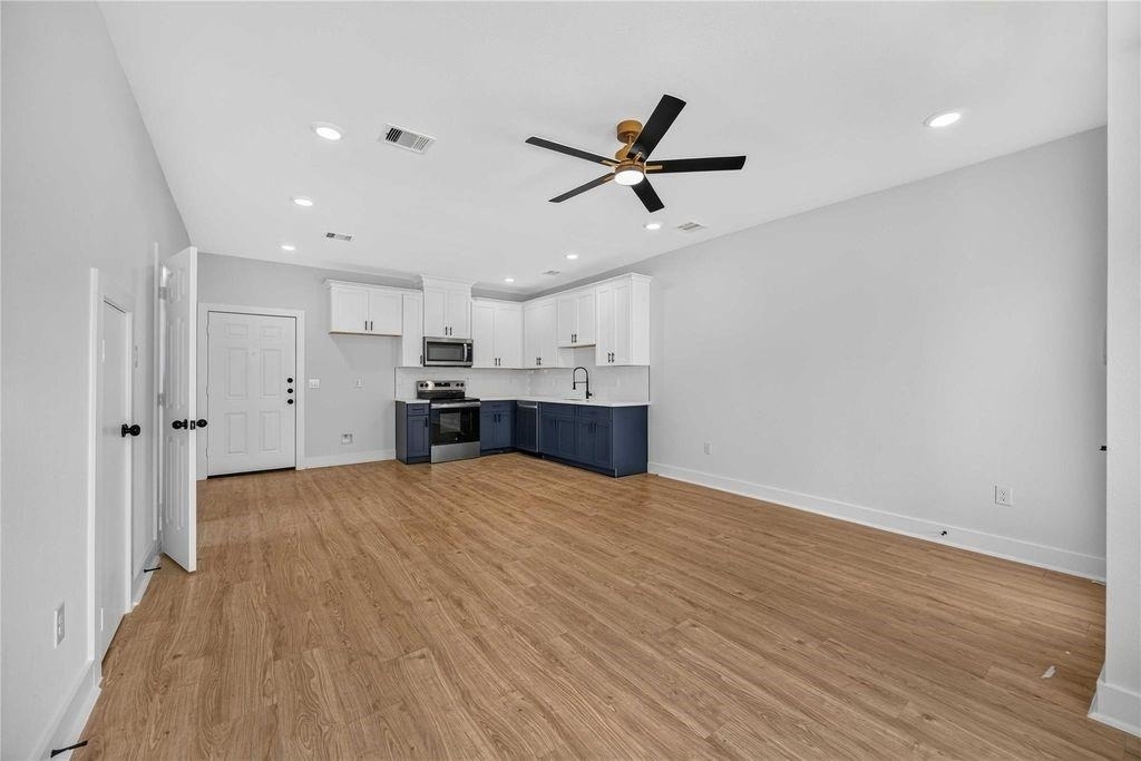 4357 Elmwood Street - Photo 6