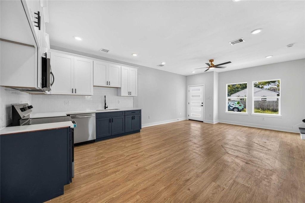 4357 Elmwood Street - Photo 7