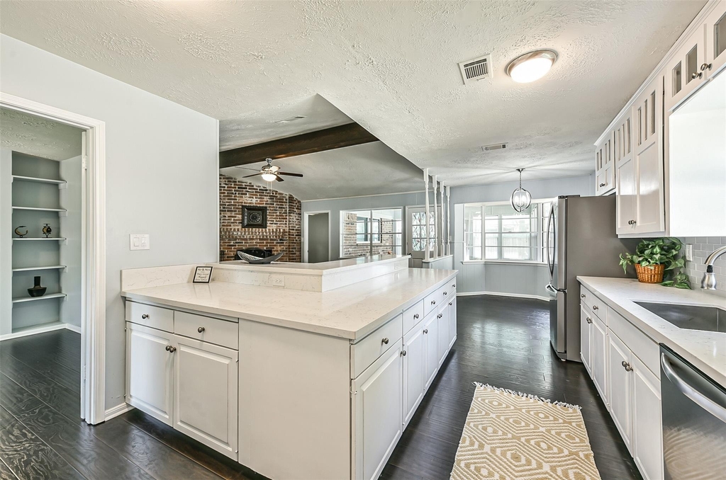 863 Seamaster Drive - Photo 16