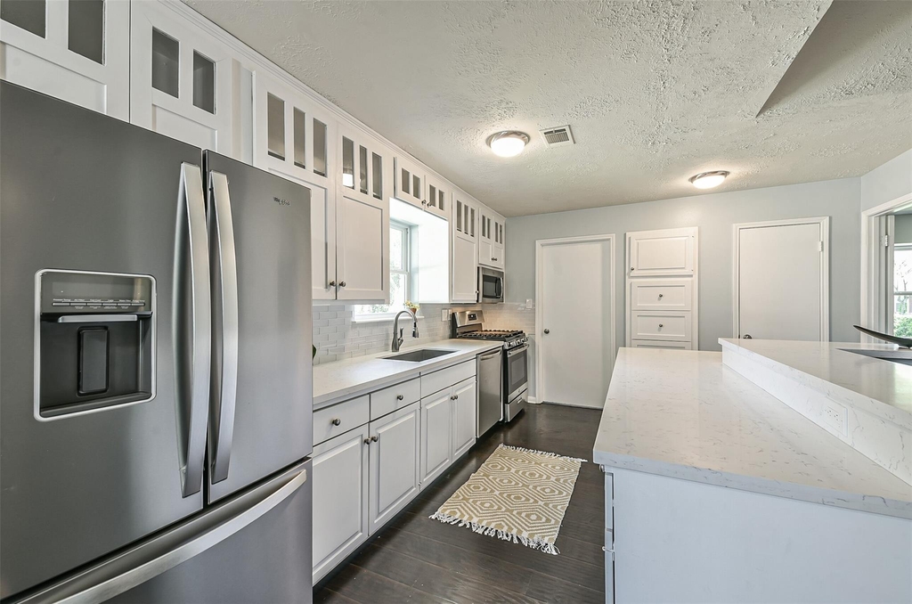 863 Seamaster Drive - Photo 10