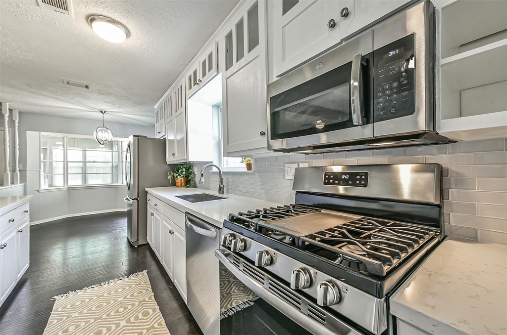 863 Seamaster Drive - Photo 14