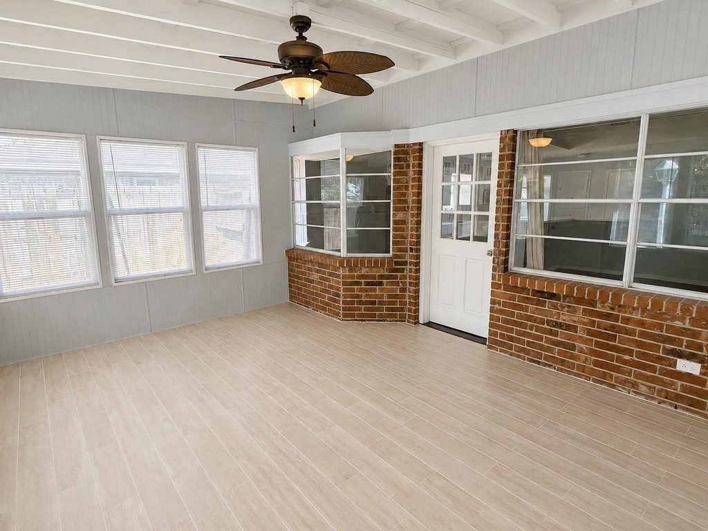 863 Seamaster Drive - Photo 19