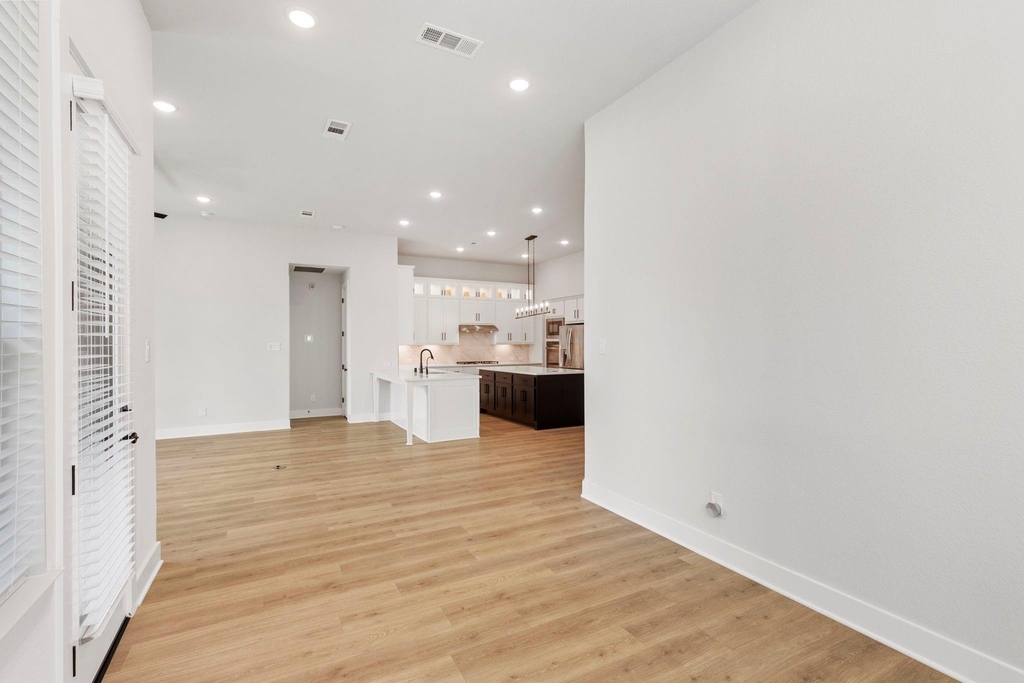 415 N Hillary Step Place - Photo 16