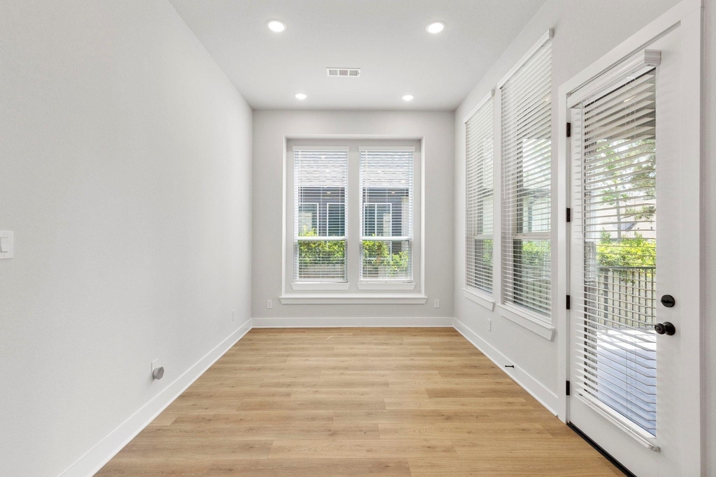415 N Hillary Step Place - Photo 14