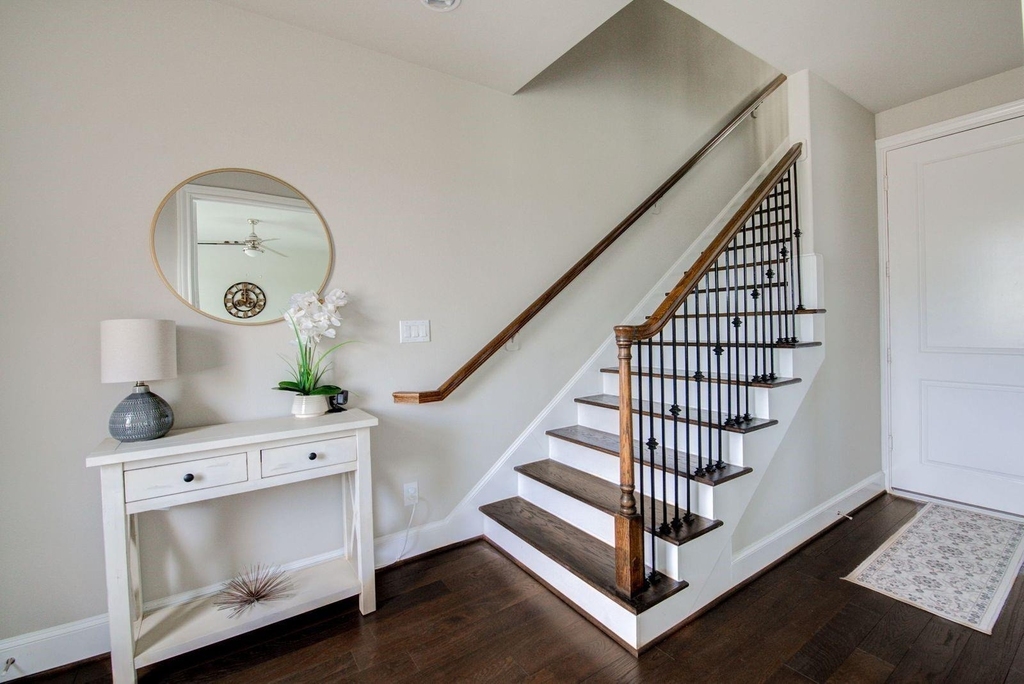 9664 Knight Road - Photo 3
