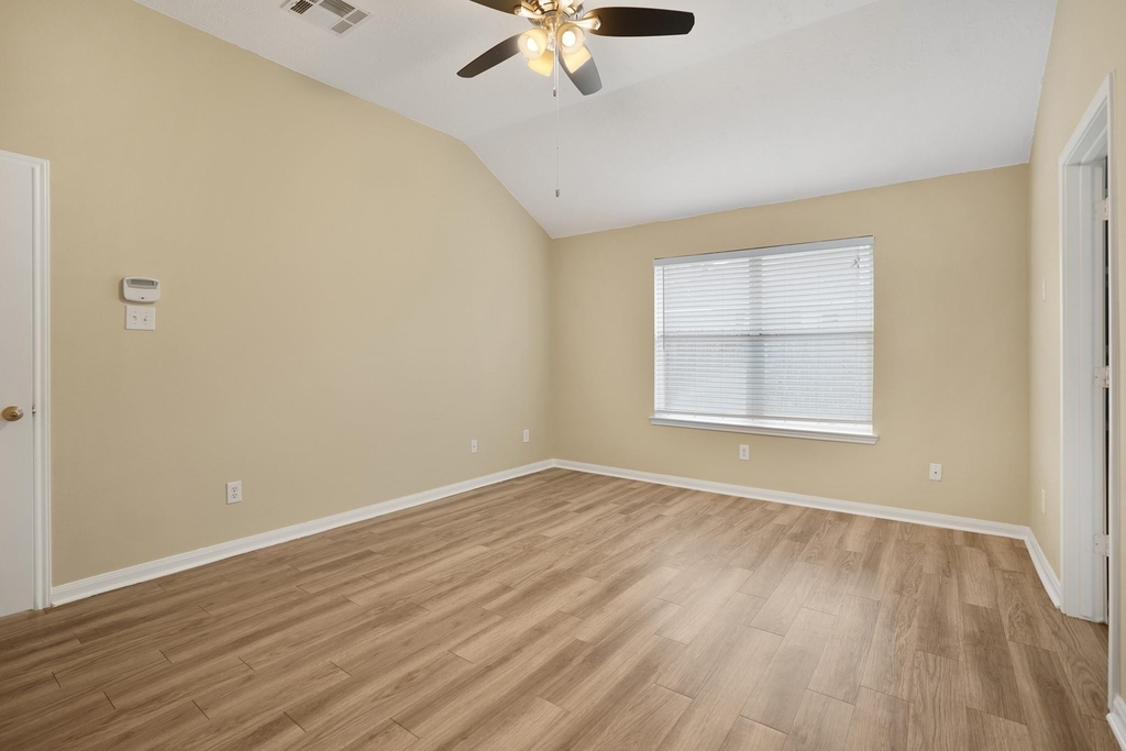 21558 Duke Alexander Drive - Photo 10