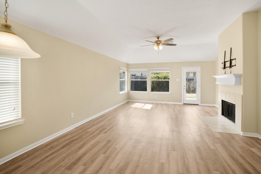 21558 Duke Alexander Drive - Photo 22