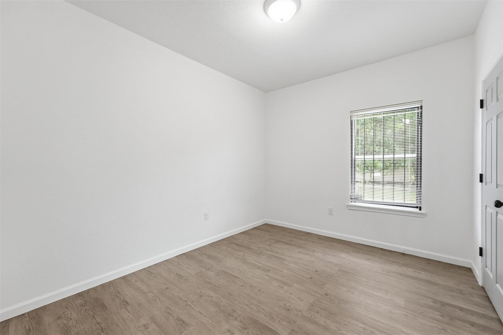 319 N Carolina Street - Photo 12