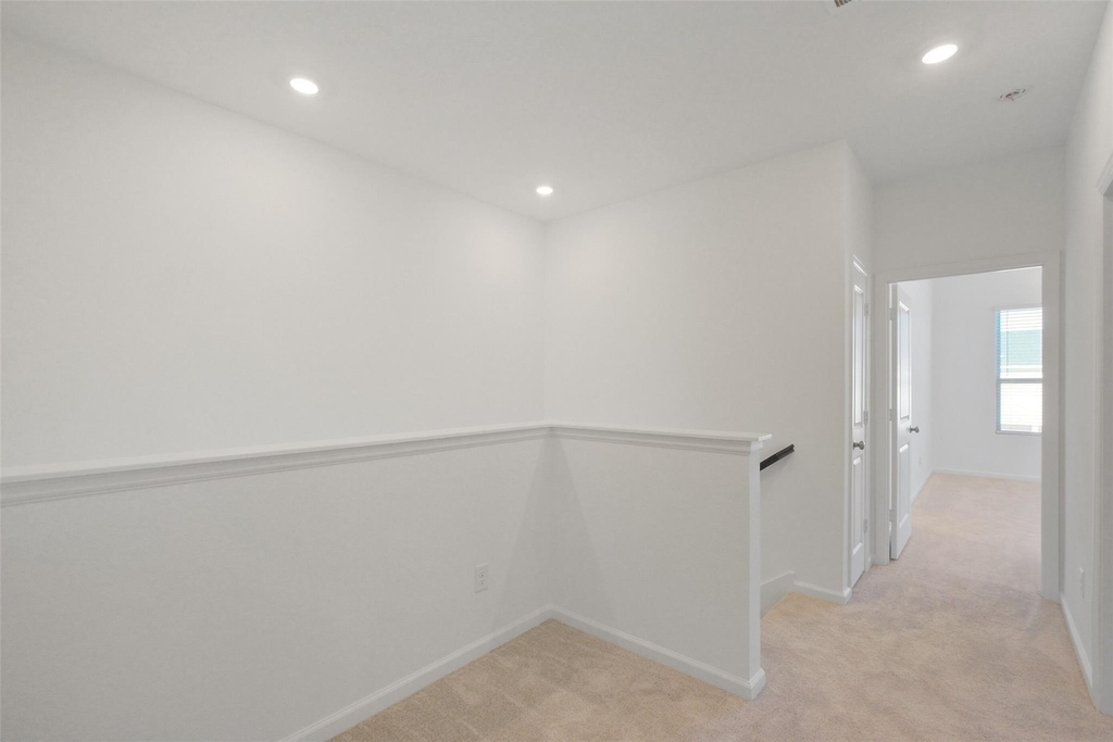 5562 Amber Brook Lane - Photo 18