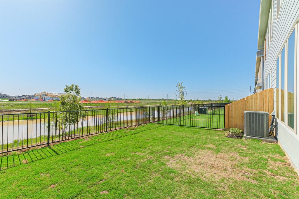 5562 Amber Brook Lane - Photo 26