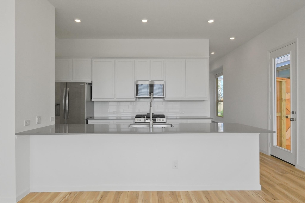 5562 Amber Brook Lane - Photo 9