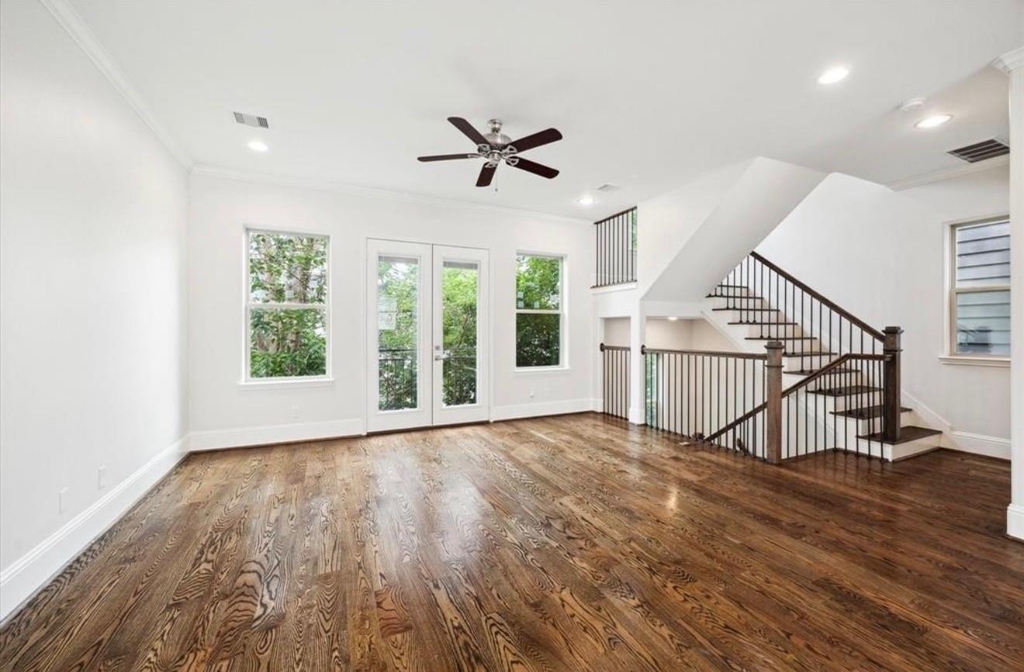 1230 W 25th Street - Photo 3