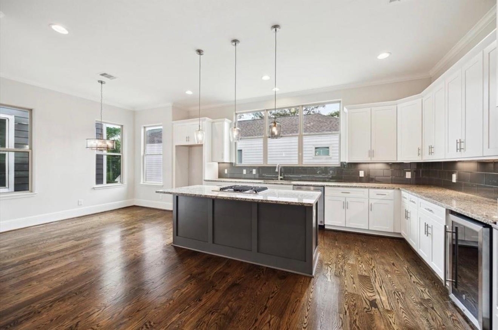 1230 W 25th Street - Photo 9