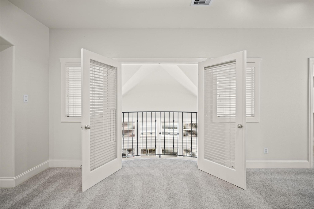 2923 Pease Street - Photo 18