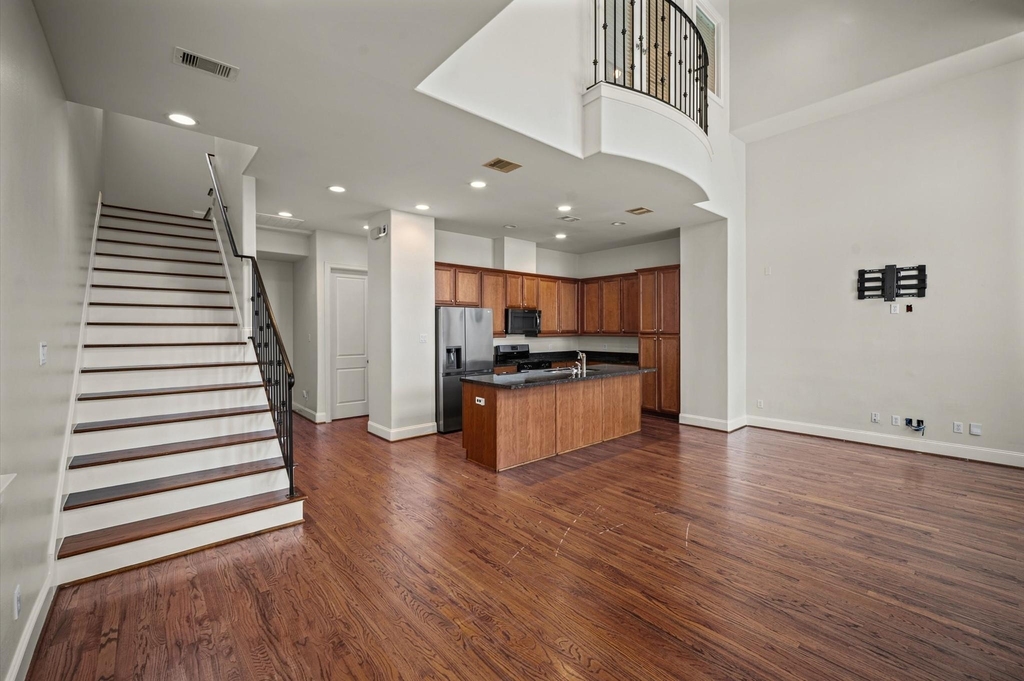2923 Pease Street - Photo 9