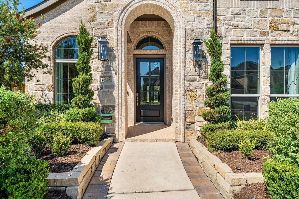 28618 Casen Ranch Lane - Photo 3