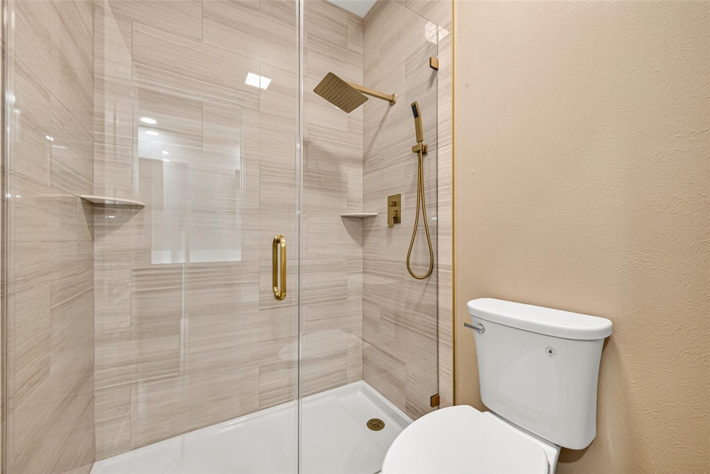 32515 Westminster Drive - Photo 15