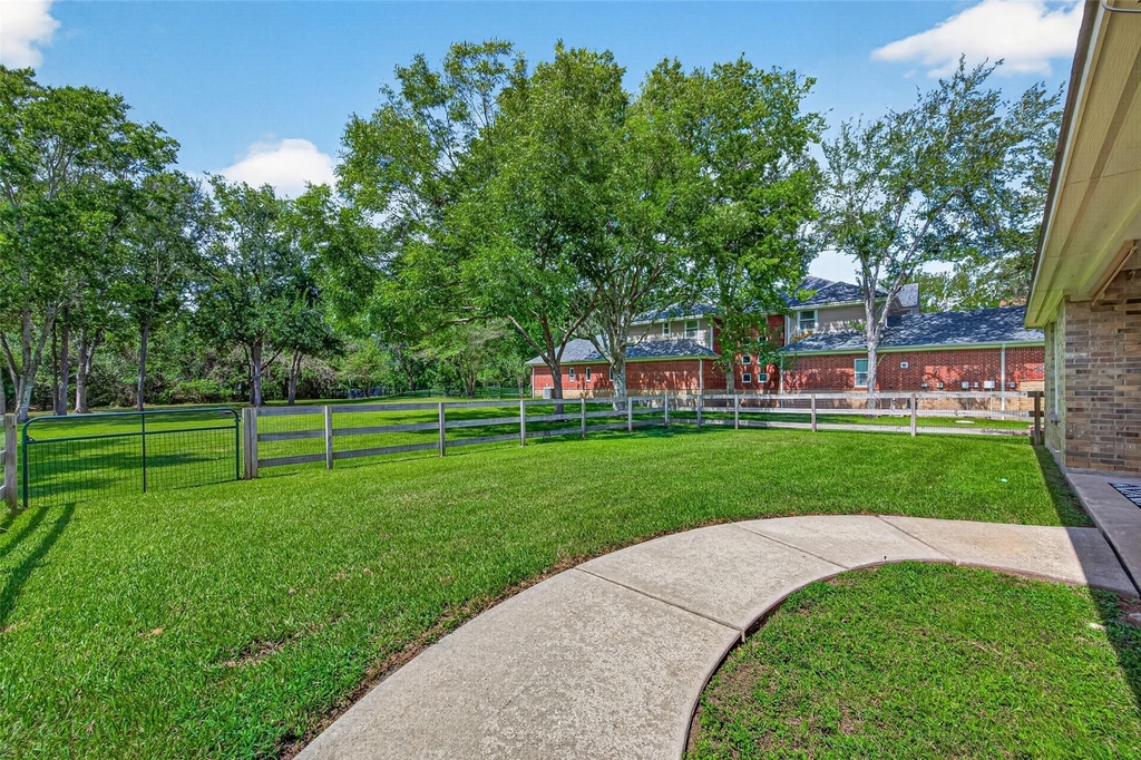 32515 Westminster Drive - Photo 31