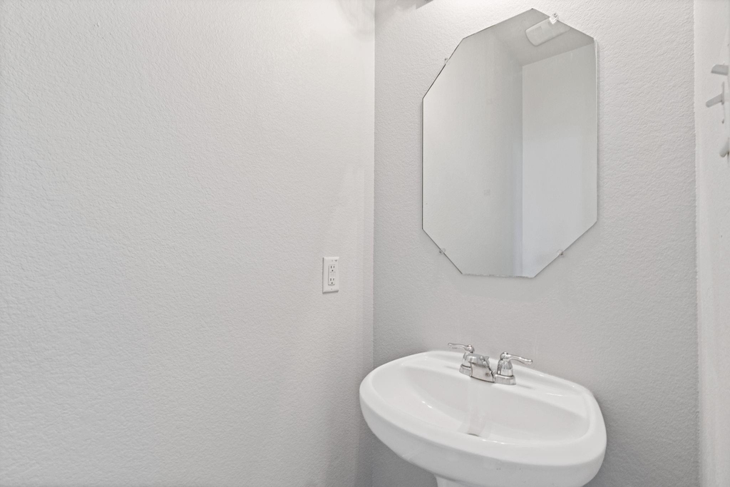 3902 Deledda Drive - Photo 20