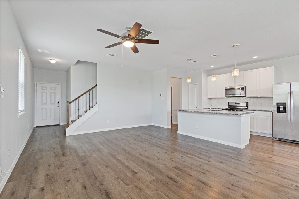 3902 Deledda Drive - Photo 13