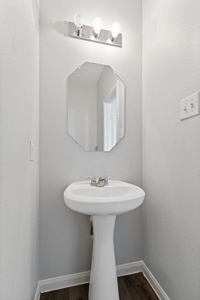 3902 Deledda Drive - Photo 21