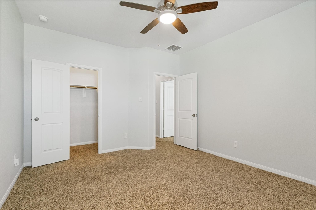 3902 Deledda Drive - Photo 29