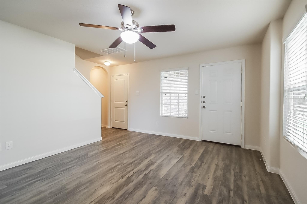 24331 Volta Gardens Court - Photo 4