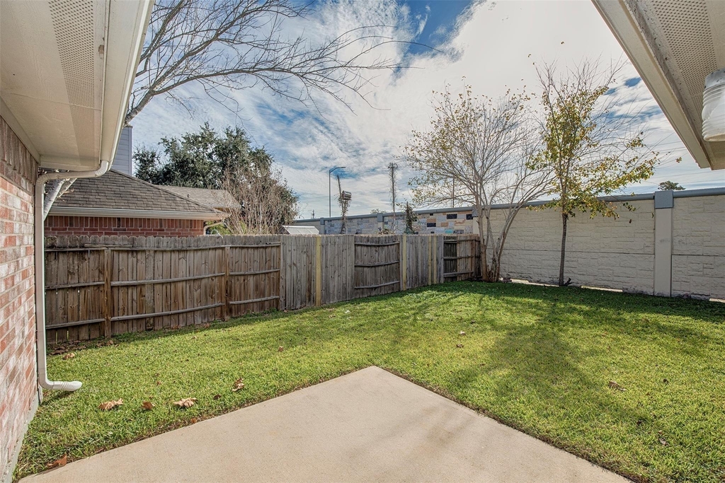5008 Blanco Drive - Photo 23