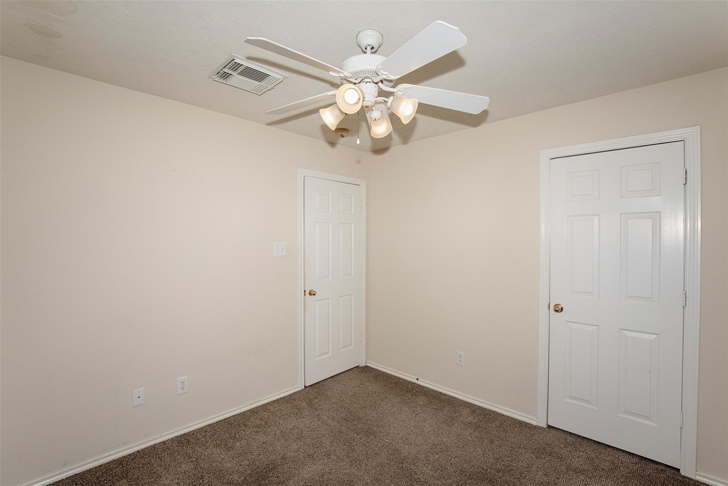 5008 Blanco Drive - Photo 19