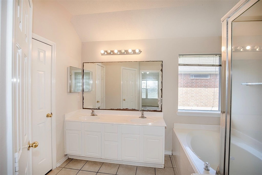 5008 Blanco Drive - Photo 13