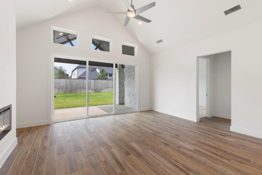 8011 Fenway Heights Drive - Photo 17