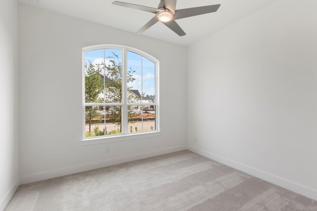 8011 Fenway Heights Drive - Photo 5