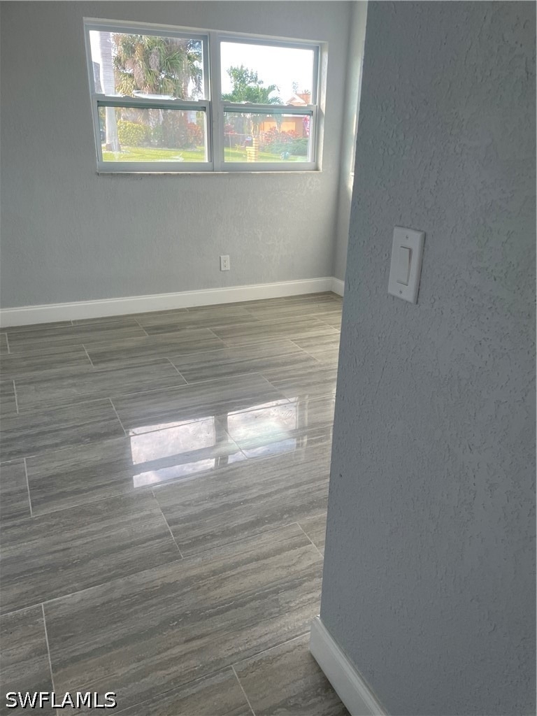 737 Sesame Court - Photo 6
