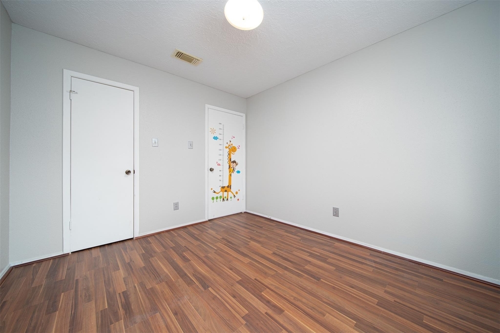 2411 Gunston Ct - Photo 16
