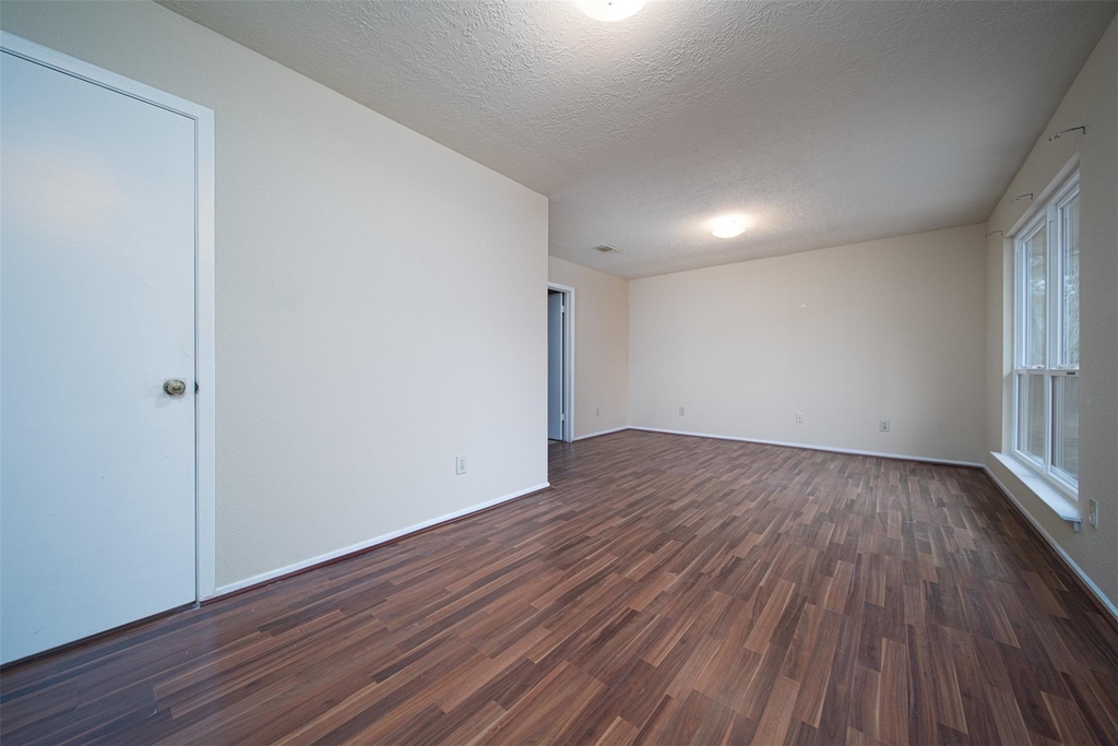 2411 Gunston Ct - Photo 11