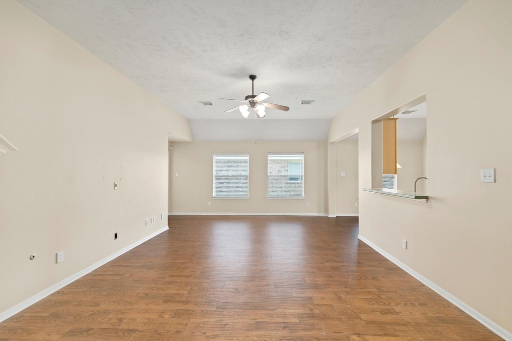 3403 Cypress Village Drive - Photo 4