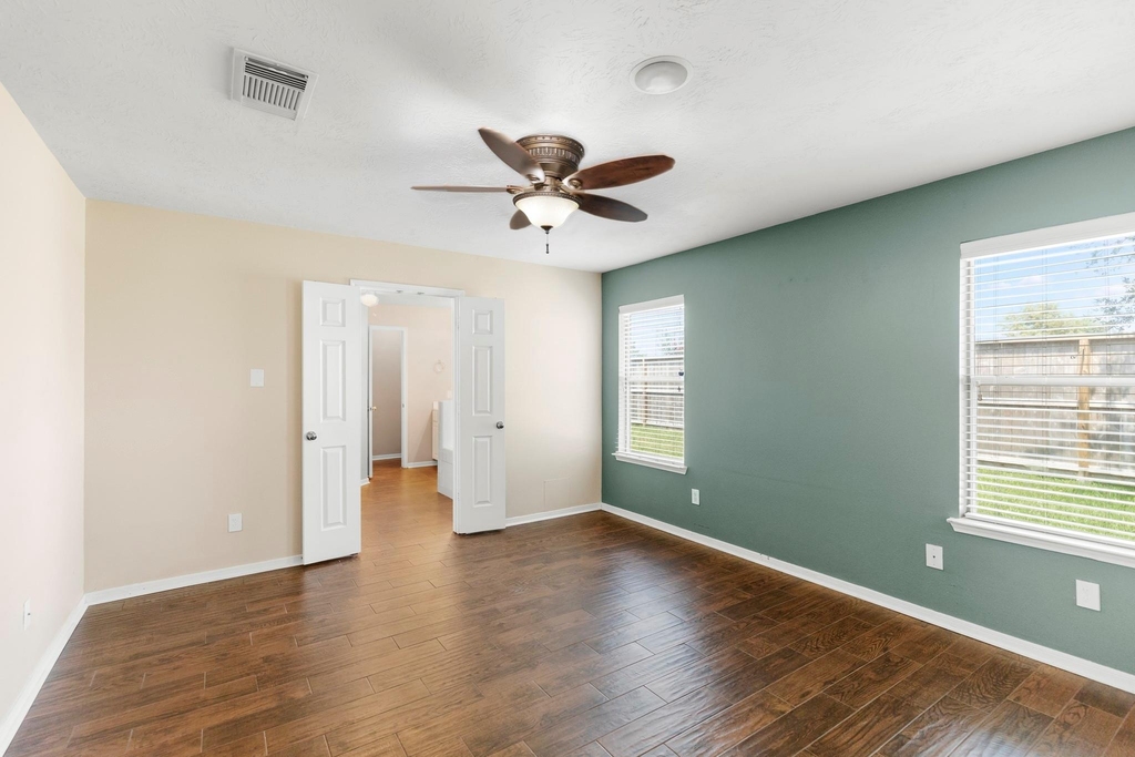 3403 Cypress Village Drive - Photo 8