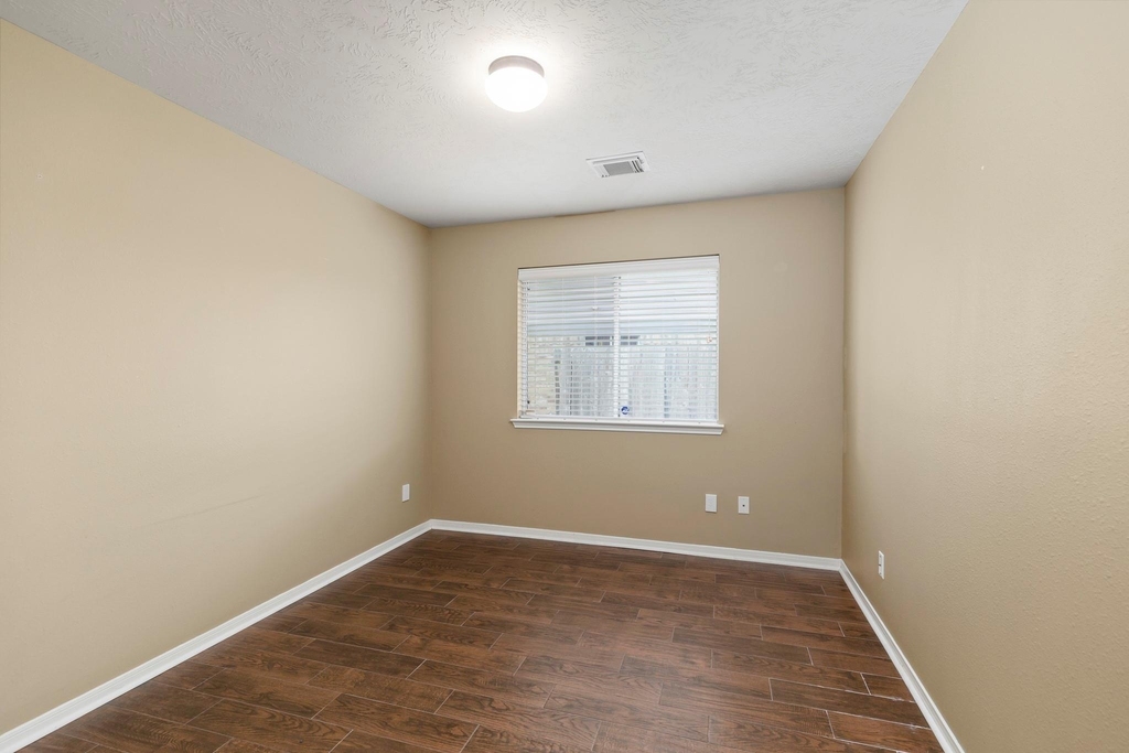 3403 Cypress Village Drive - Photo 16