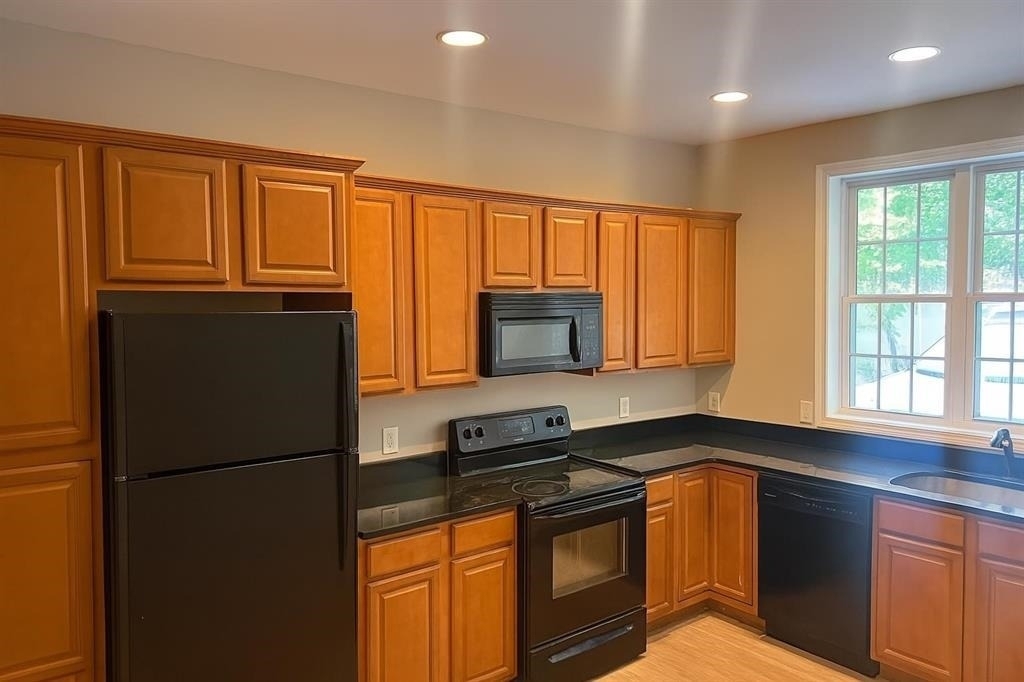 39 Clancy - Photo 1