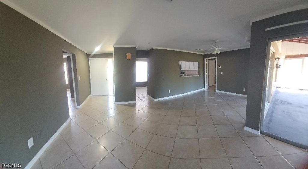 4126 Se 2nd Avenue - Photo 3