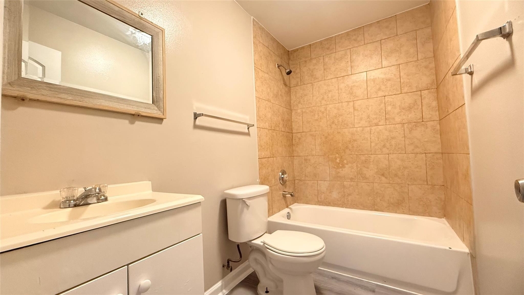 2619 Canfield Street - Photo 6