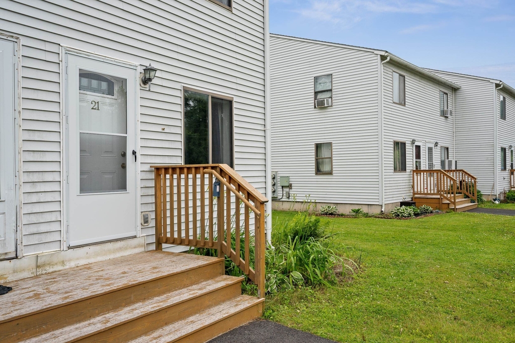 21 Huntington - Photo 33