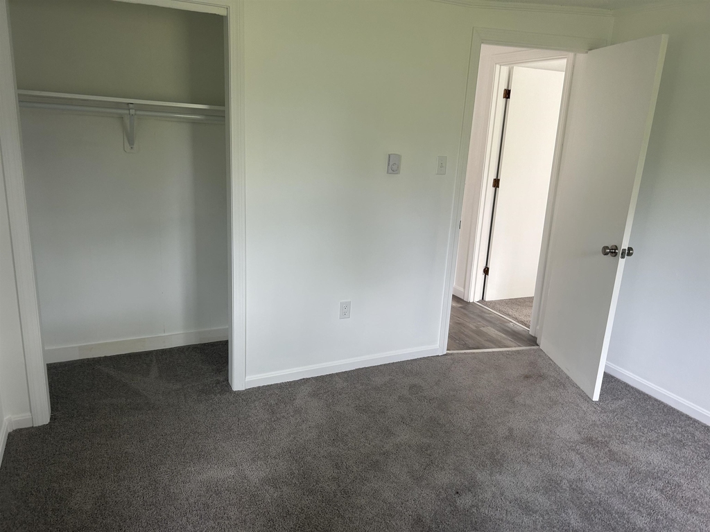 140 Carroll - Photo 3