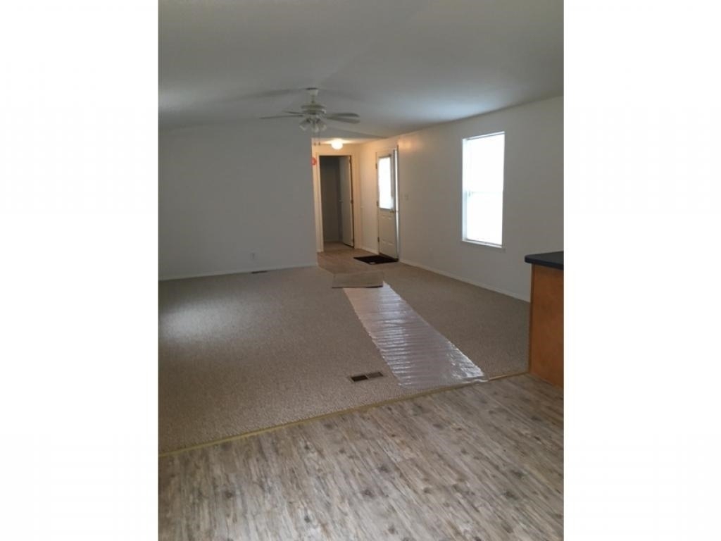 246 South Main - Photo 2
