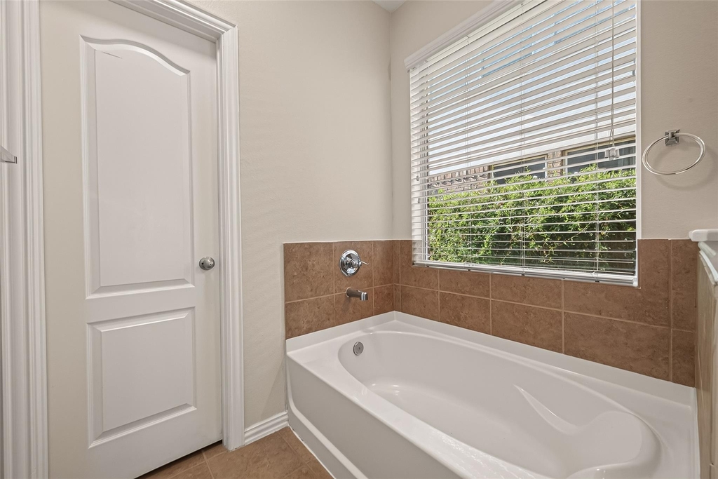 6123 Carver Pines Drive - Photo 20